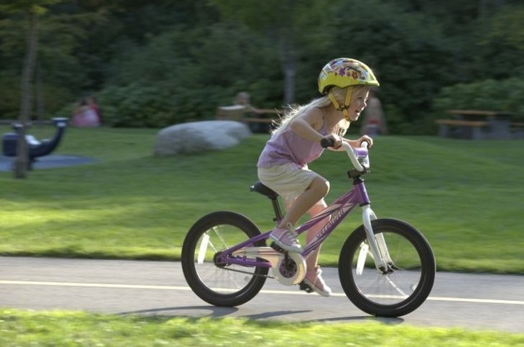 Как научить ребенка ездить на велосипеде - «Велоновости»