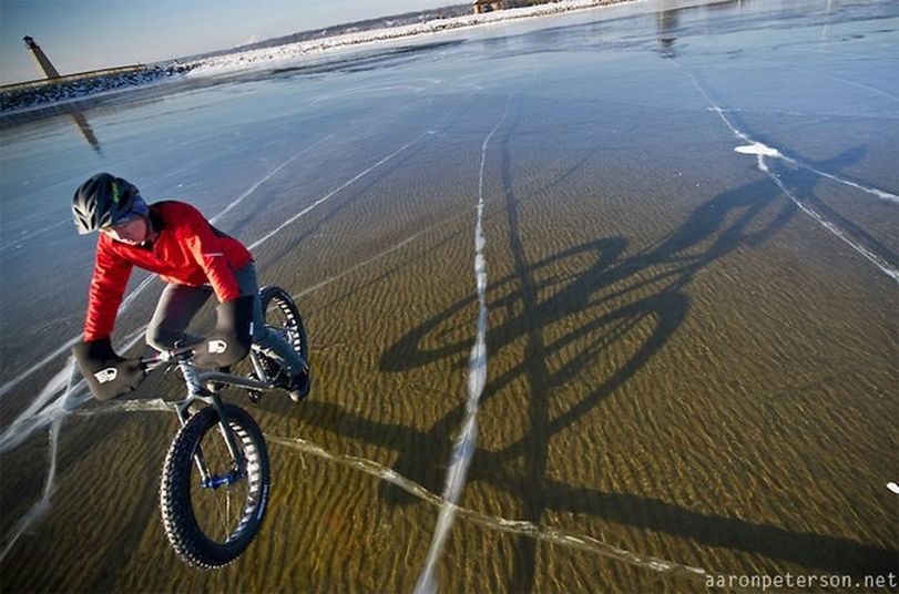 Катание на велосипеде по льду - «Велоюмор»