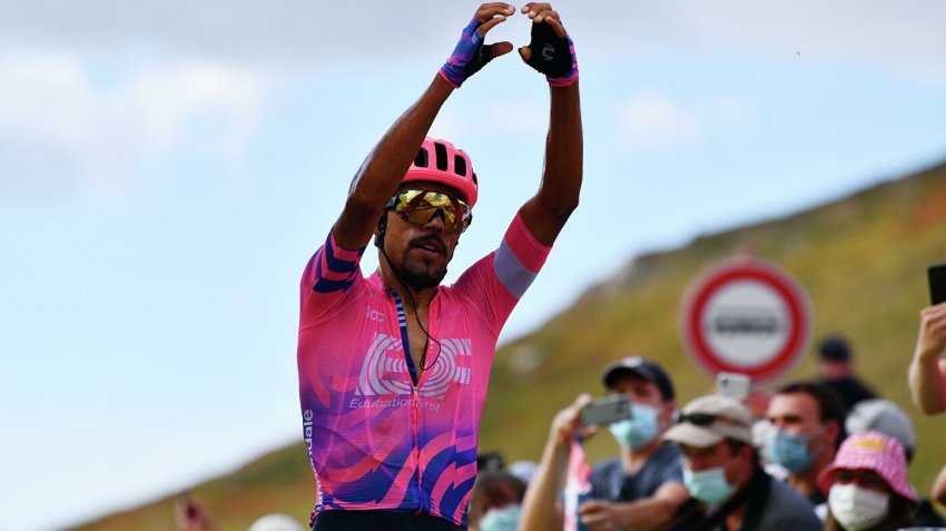 Даниэль Мартинес выиграл этап "Тур де Франс" с финишем у вулкана - «Велоспорт»