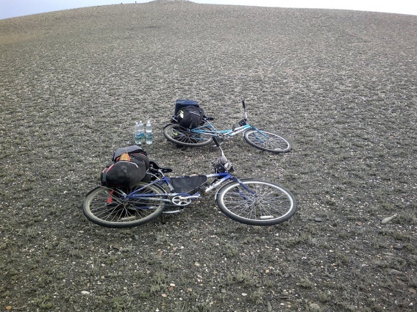 Всякая фигня, которая приходит в голову во время езды на одноразовом велосипеде по горам Восточного Казахстана. Часть 2 - «Велоновости»