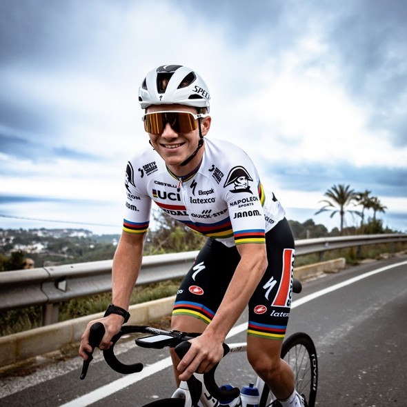 Ремко Эвенепул сам выберет большую часть гонщиков для состава команды Soudal-Quick-Step на Джиро д’Италия-2023 - «Велоновости»
