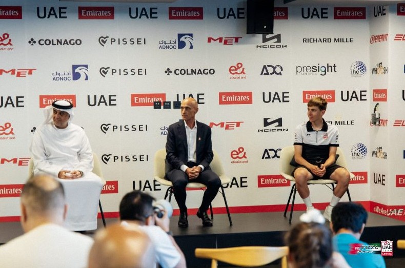 Тадей Погачар завершил исторический сезон 2024 года продлением контракта с UAE Team Emirates на 6 лет - «Велоновости»