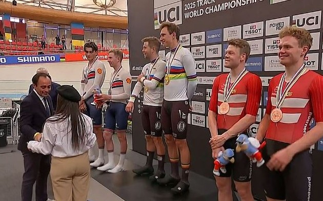 Роджер Клюге обвинил комиссаров UCI в искажении результатов мэдисона после ошибки в подсчёте очков - «Велоновости»