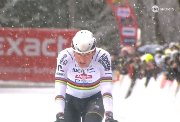 Матье ван дер Пул: «Руки и ноги настолько замёрзли, что автоматически ехать больше не получалось» - «Велоновости»