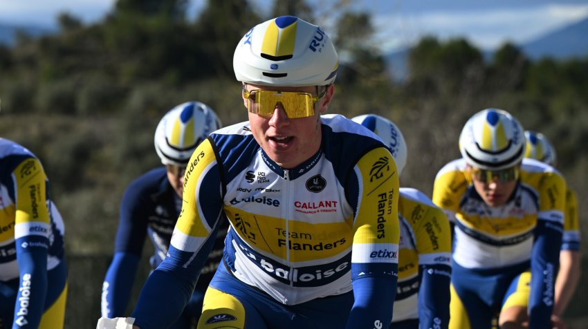 В Бельгии велогонщик получил травмы после падения во время тренировки, лесник обнаружил спортсмена в канаве - «Велоспорт»